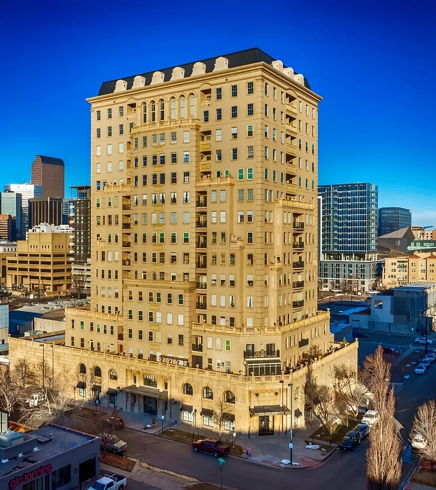 The Belvedere Tower direct-booking website